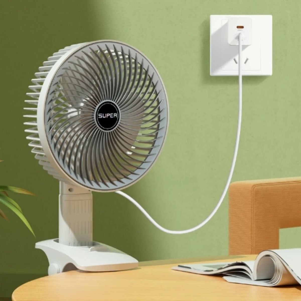 Portable Mini Clip Fan – USB Rechargeable Desk Fan