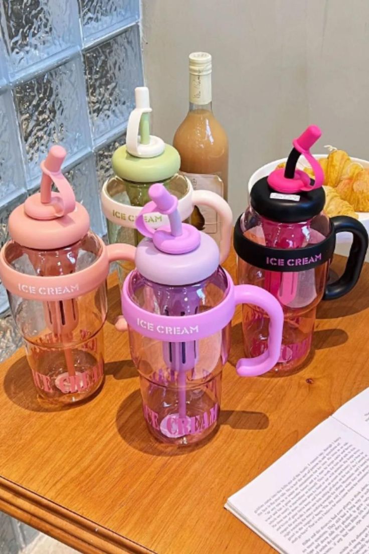 Ice Cream Shaped Water Bottle – Insulated Leak-Proof Kids & Travel Bottle