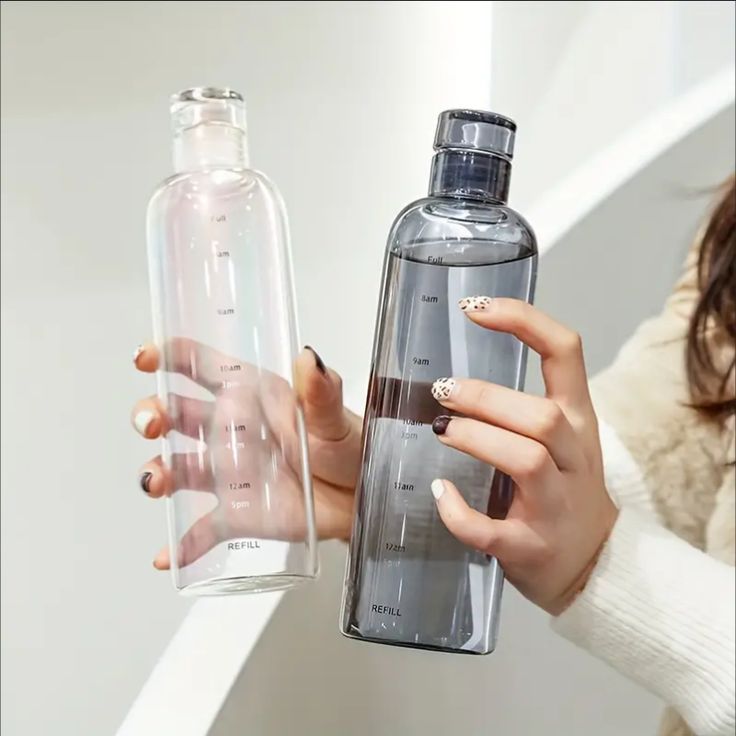 Hot Selling High Borosilicate Gradient Plastic Water Bottle for Men and Women Transparent Plastic Cup Leakproof Simple Water Cup