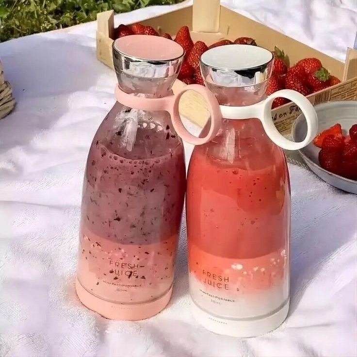 Portable Mini Juicer Blender Rechargeable USB | Fresh Juice Maker Bottle Pakistan