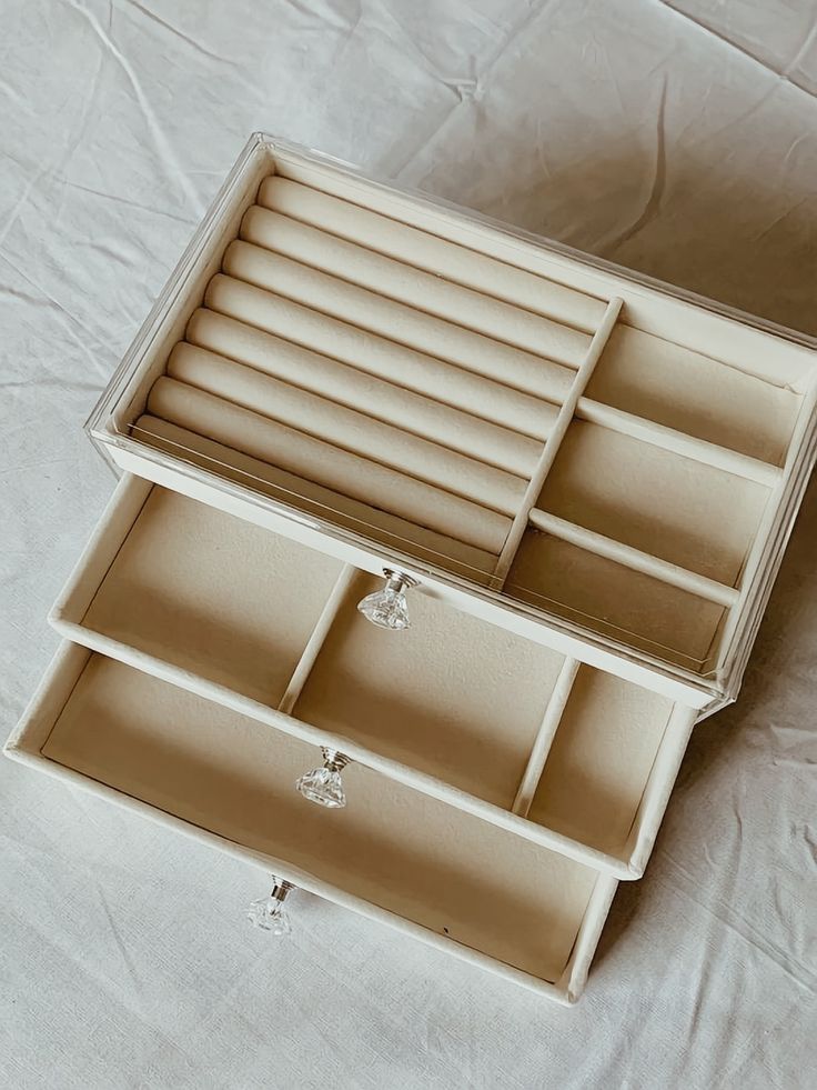 Jewellery Organizer Box – Multi-Compartment Storage Case for Rings, Earrings & Necklaces