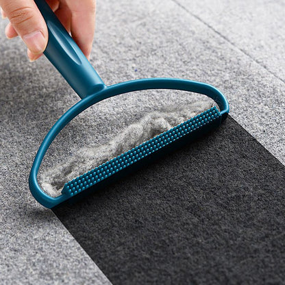Manual Lint Remover – Portable Fabric Shaver for Clothes Pakistan
